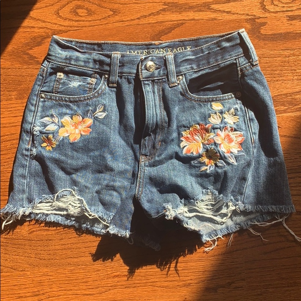 American Eagle Flower Embroidered Mom Jean Shorts